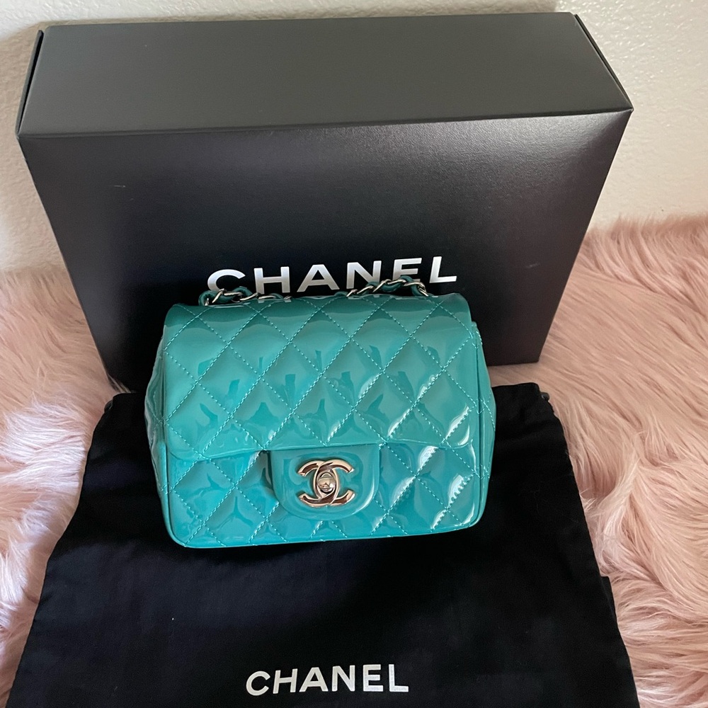 Chanel mini square